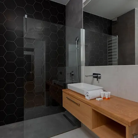 Apartment Harmony Park With Garden & Parking By Renters *